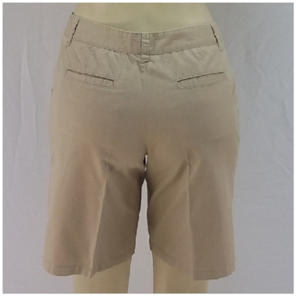 Flat Front Walking Shorts, size 6 - Picture 2 of 8